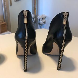 BCBG Black heels